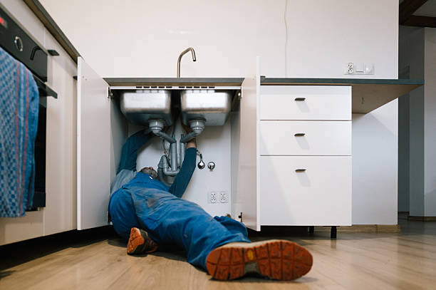 Professional Leak Detection technician working in Parker, AZ